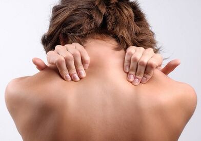 Como a osteocondrose da columna cervical se manifesta